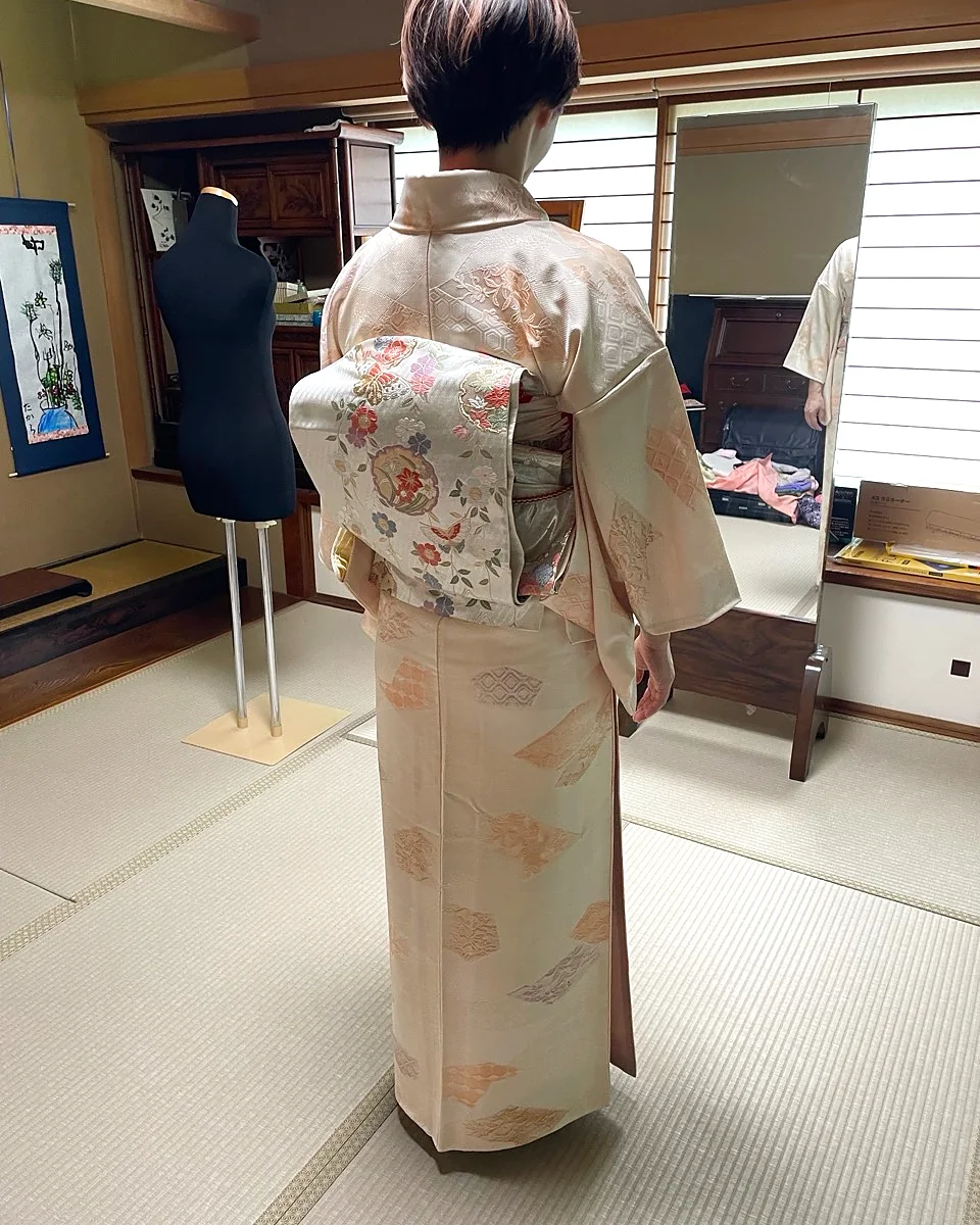 Finished kimono obi arrangement seen from the back